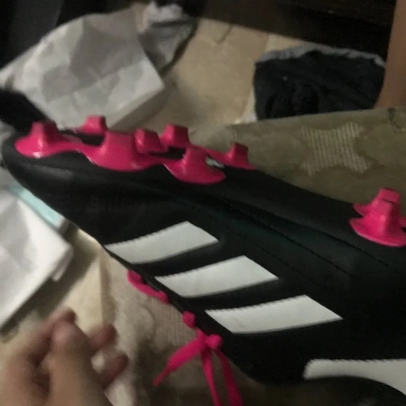 Soccer cleats BRAND NEW! - Picture 4 of 4